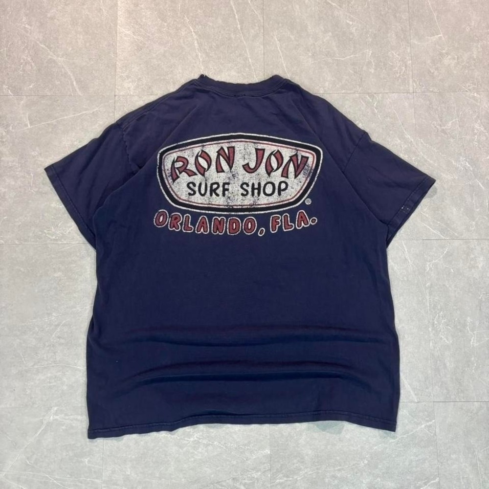 2000's Ron Jon Surf Shop navy faded pocket tee #surf #beachwear